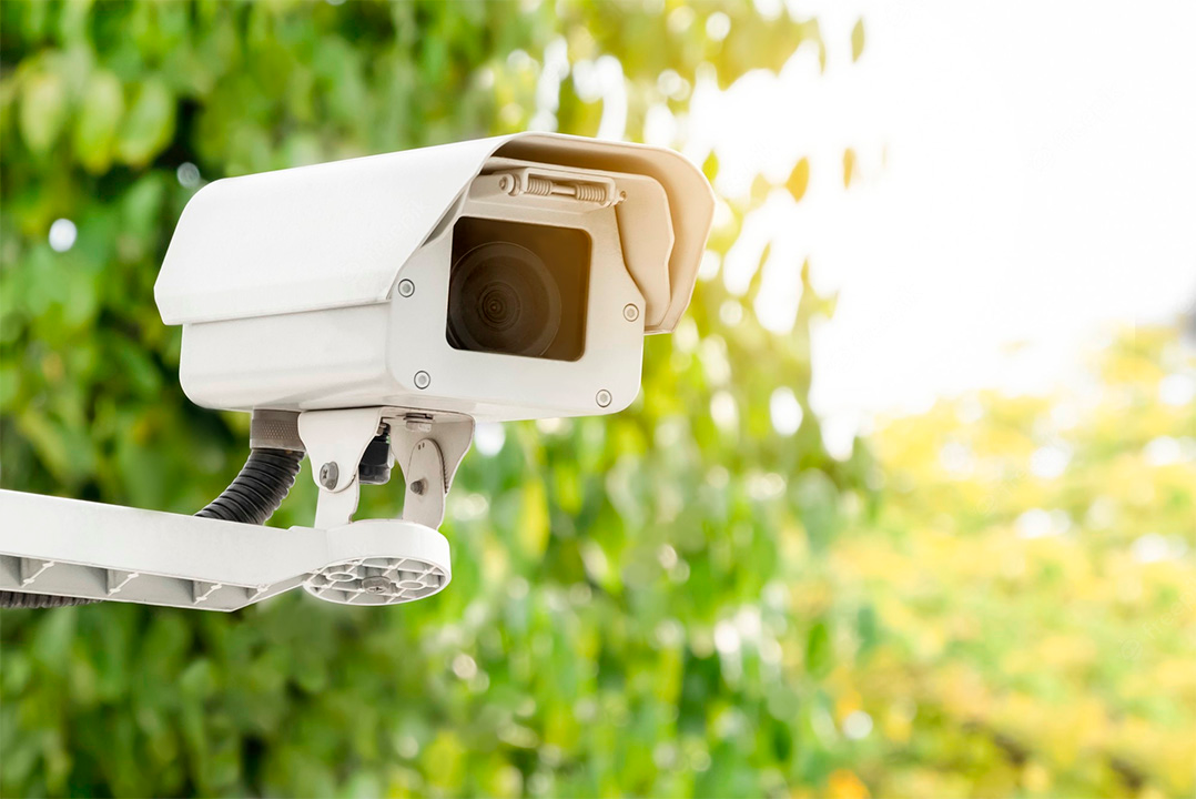 Закрытая территория с видеонаблюдением